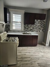 296 S 19th St in Newark, NJ - Building Photo - Building Photo