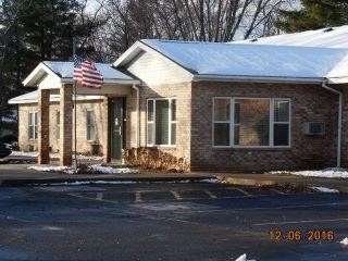 Oak Valley in Redgranite, WI - Foto de edificio