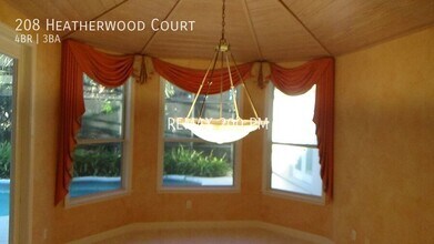 208 Heatherwood Ct in Winter Springs, FL - Building Photo - Building Photo