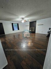 412 Linda Ln in Yukon, OK - Foto de edificio - Building Photo