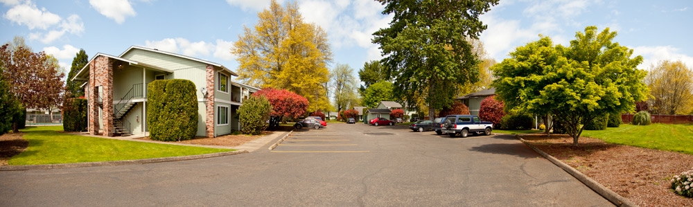 Riviera Village Apartments in Eugene, OR - Building Photo