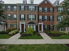 3915 Pumpkin Seed Ln in Glen Allen, VA - Building Photo