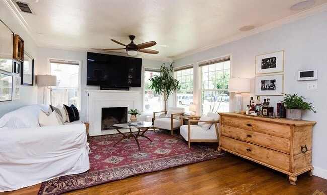 2730 Buena Vista St in Bakersfield, CA - Building Photo - Building Photo