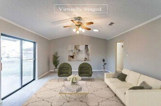 913 Henslee Dr in Euless, TX - Building Photo - Building Photo