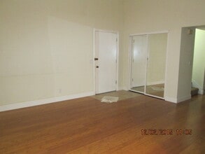 373 Eldridge Ave in Vacaville, CA - Foto de edificio - Building Photo