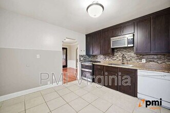 2707 Martone Rd in Norfolk, VA - Building Photo - Building Photo