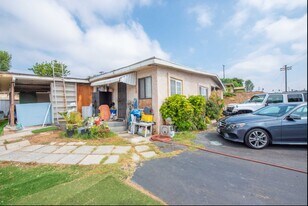 2525 Sweetwater Rd in National City, CA - Building Photo