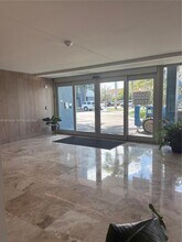 16558 NE 26th Ave in North Miami Beach, FL - Building Photo - Building Photo