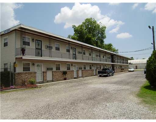 Star Base Apt in Metairie, LA - Building Photo - Building Photo