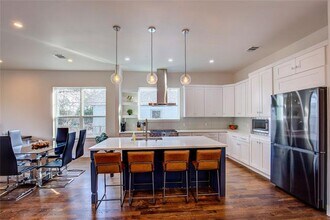 6702 Tyree St in Dallas, TX - Building Photo - Building Photo