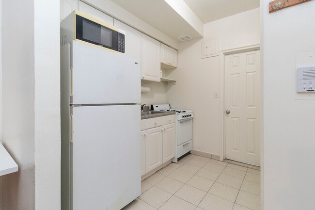 1566 2nd Ave, Unit SI ID1032070P in New York, NY - Foto de edificio - Building Photo