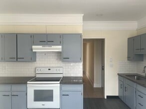 8 Fox Terrace, Unit 1 in Poughkeepsie, NY - Building Photo - Building Photo