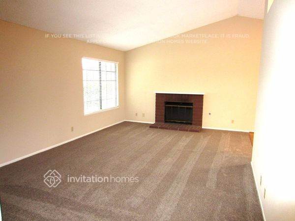 13921 Pheasant Knoll Ln in Moreno Valley, CA - Building Photo - Building Photo