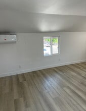 358 W 11th St, Unit D in San Bernardino, CA - Building Photo - Building Photo