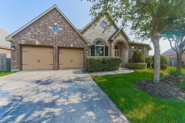 13803 Royal Ridge Dr in Pearland, TX - Building Photo - Building Photo