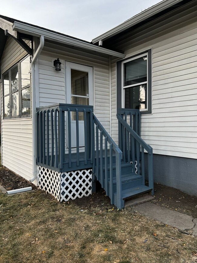 814 E Ave F in Bismarck, ND - Building Photo - Building Photo