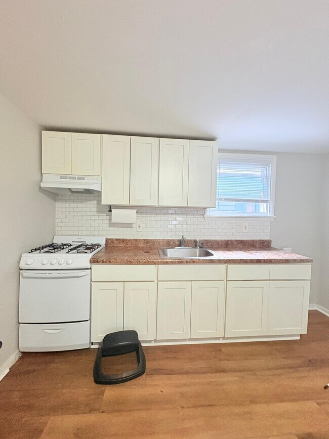 15 Maple St, Unit 1 in New Haven, CT - Foto de edificio - Building Photo