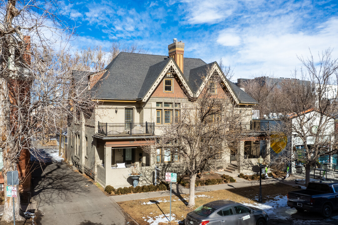 1025 E 17th Ave in Denver, CO - Foto de edificio