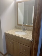 1215 23rd St, Unit 1215 23RD apt #3 in Des Moines, IA - Building Photo - Building Photo