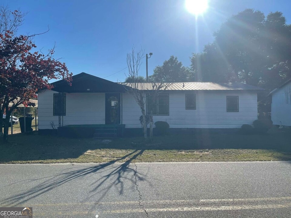 210 Marion St in Dublin, GA - Building Photo