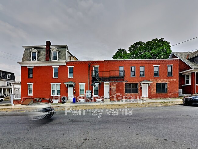 1802 Chestnut St in Harrisburg, PA - Building Photo - Building Photo
