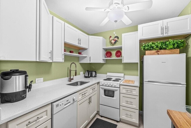 68 Suffolk B in Boca Raton, FL - Building Photo - Building Photo