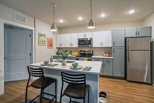 Noble 2500 | Student Housing in Austin, TX - Building Photo