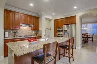 452 Taylor Dr in Oceanside, CA - Building Photo - Building Photo