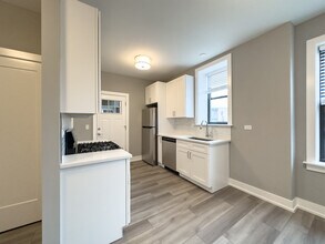 3946 N Janssen Ave in Chicago, IL - Foto de edificio - Building Photo
