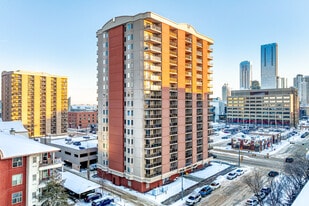 Grand Central Manor in Edmonton, AB - Building Photo