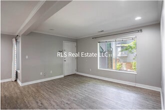 1547 N Riverside Ave, Unit 54-C in Provo, UT - Building Photo - Building Photo