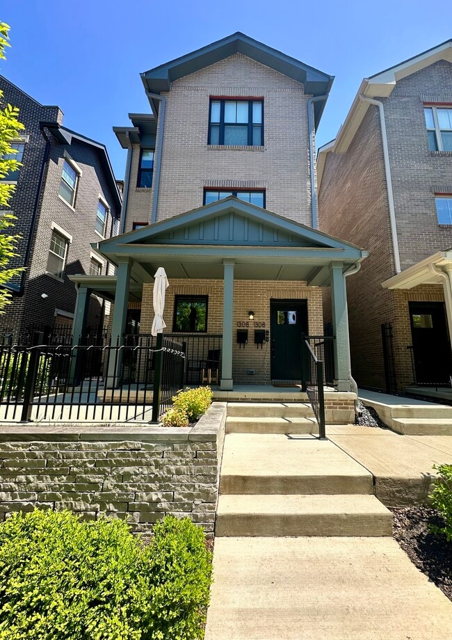 property at 1308 Forsythe Ave