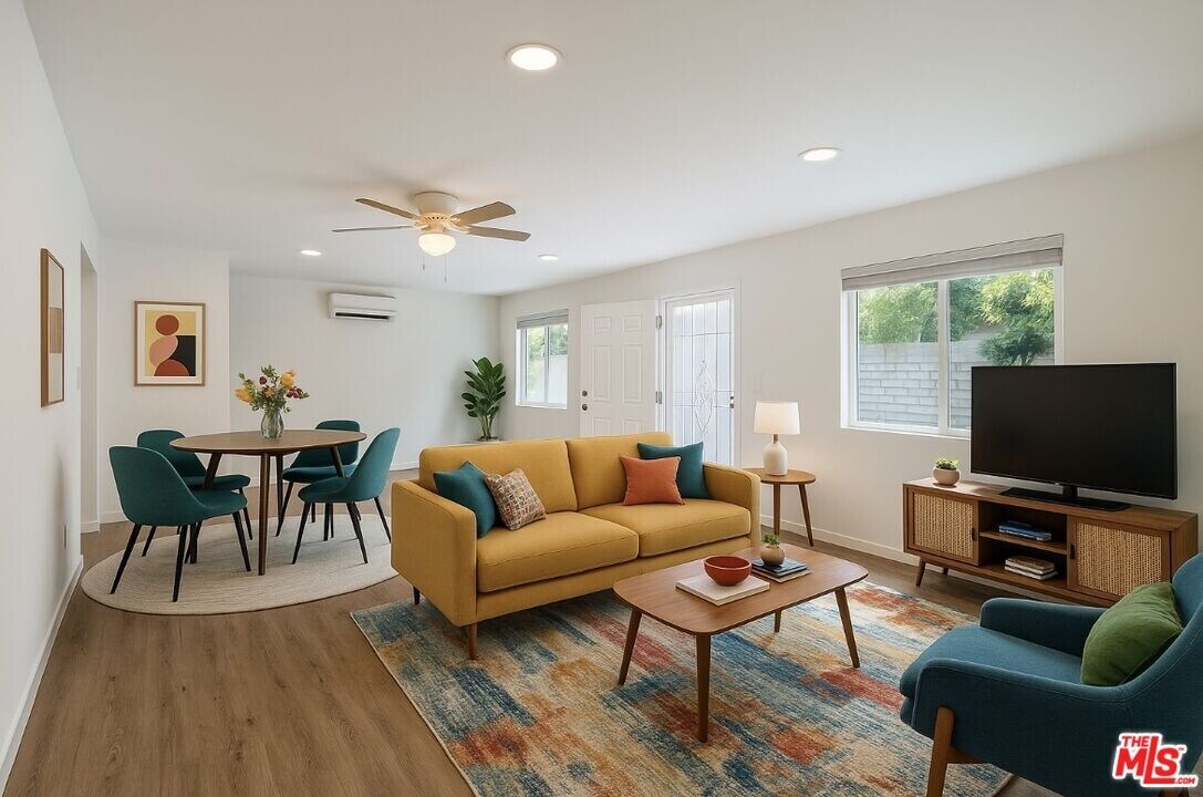 20841 Community St in Los Angeles, CA - Building Photo