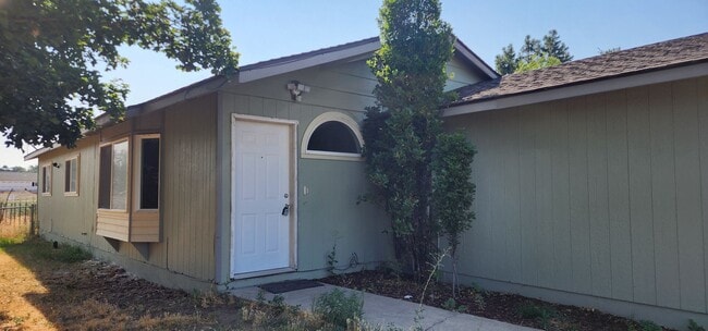 property at 779 NE Lakeside Dr