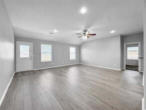 2717 Sugar Pne Dr in Yukon, OK - Building Photo - Building Photo