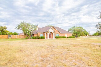 5402 158th St in Lubbock, TX - Building Photo - Building Photo