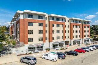 Drake West Village in Des Moines, IA - Building Photo - Primary Photo