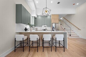 27 Graham St in Jersey City, NJ - Foto de edificio - Building Photo