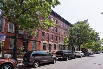 2025 2nd Ave, Unit SI ID1031974P in New York, NY - Foto de edificio - Building Photo