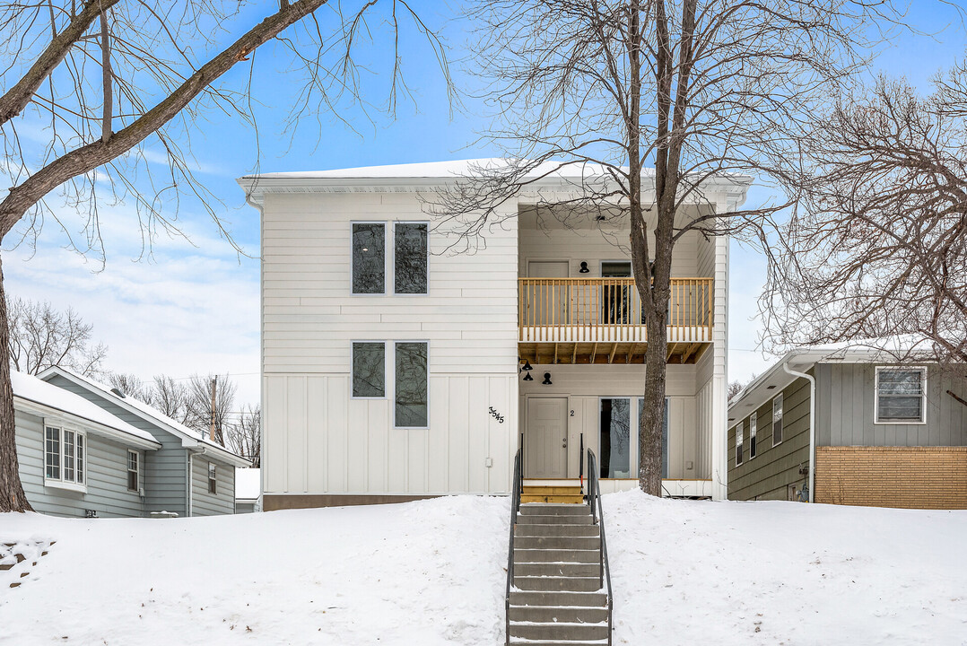 3545 Pierce St NE, Unit 3 in Minneapolis, MN - Building Photo