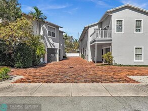 301 SE 22nd St in Fort Lauderdale, FL - Building Photo - Building Photo