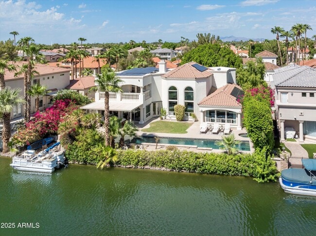 1407 E Coral Cove Dr