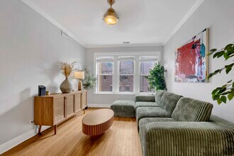 3400 N Bell Ave in Chicago, IL - Building Photo - Building Photo