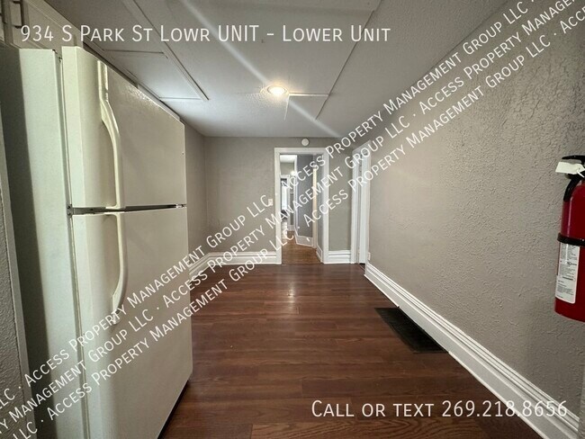 934 S Park St in Kalamazoo, MI - Building Photo - Building Photo