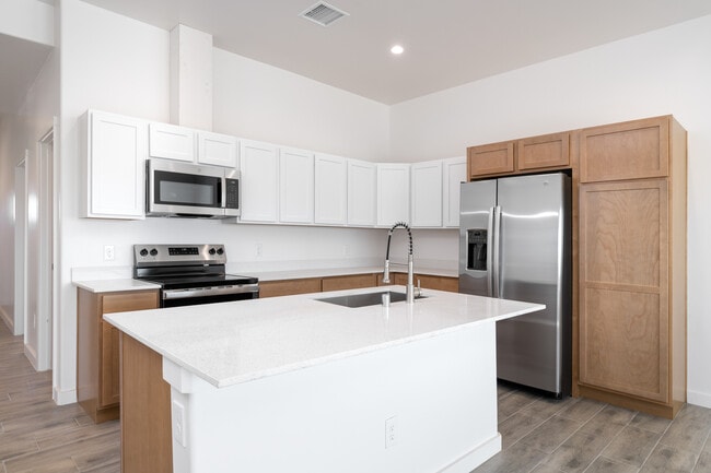 McGuffey Vistas in Las Cruces, NM - Foto de edificio - Interior Photo