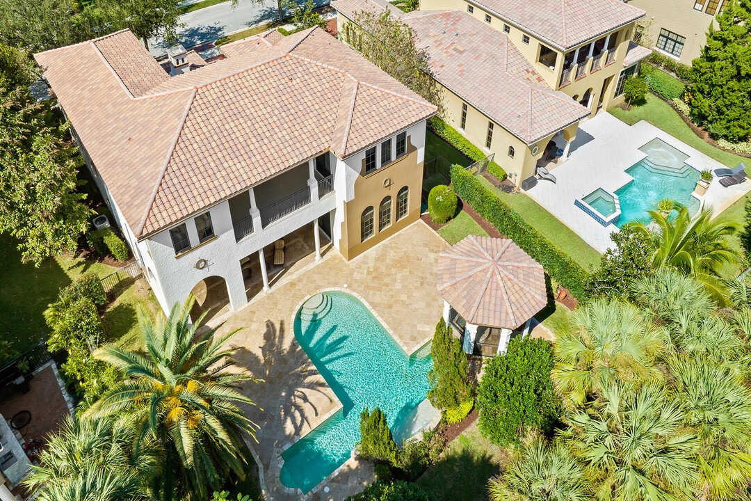 7040 Long Leaf Dr in Parkland, FL - Building Photo