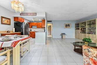 104 Saxony C in Delray Beach, FL - Building Photo - Building Photo