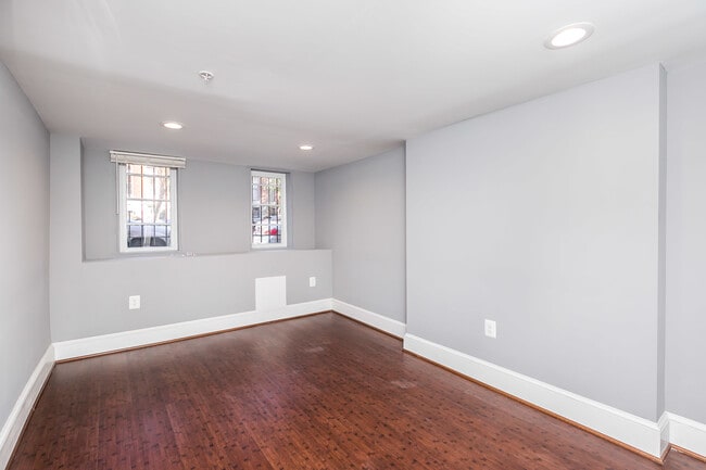 1724 Saint Paul St, Unit #1 in Baltimore, MD - Foto de edificio - Building Photo