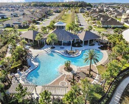 1615 Hubbell Rd in Wesley Chapel, FL - Building Photo