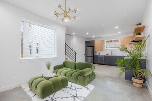 3004 Webberville Rd in Austin, TX - Building Photo